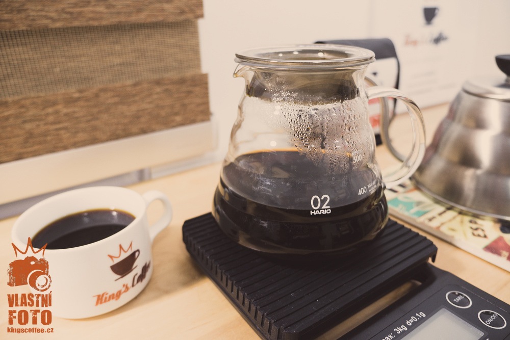 Dripper Hario V60 - filtrovaná káva