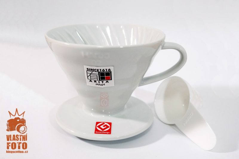 Dripper Hario V60 - filtrovaná káva